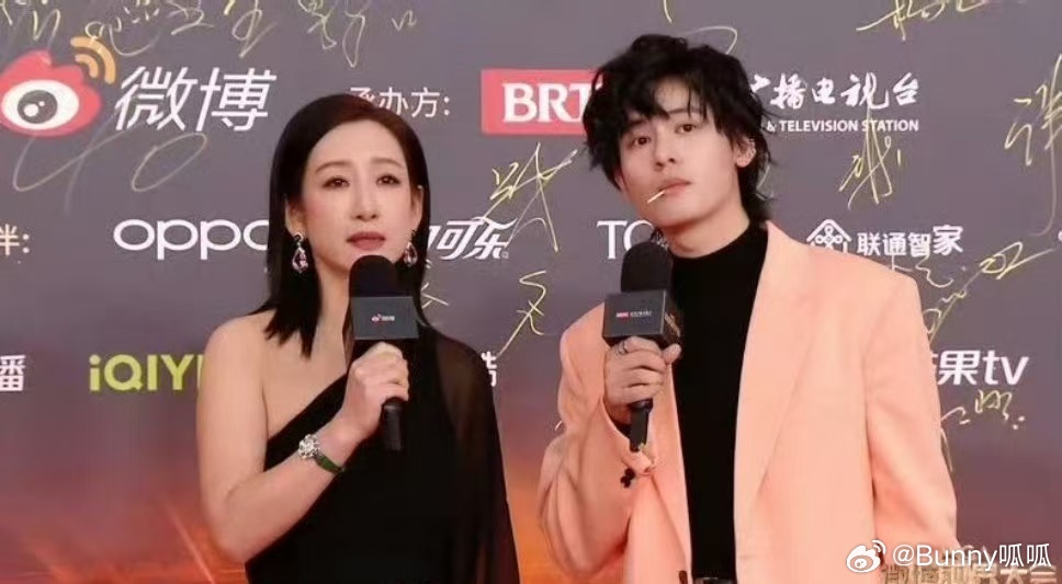 辛芷蕾胡先煦给秦海璐包场 北斗七行永远让人感动，辛芷蕾胡先煦用实际行动支持秦海璐