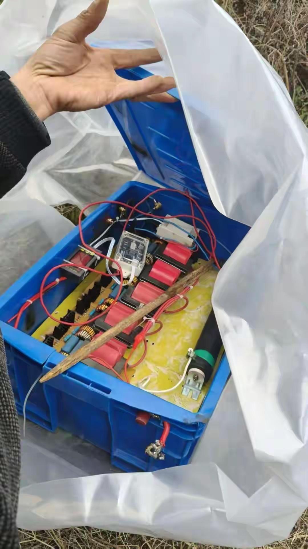 重庆男子上山祭祖，误触高压电身亡，真是天降横祸，祖宗也不保佑。2月6日，重庆巫山