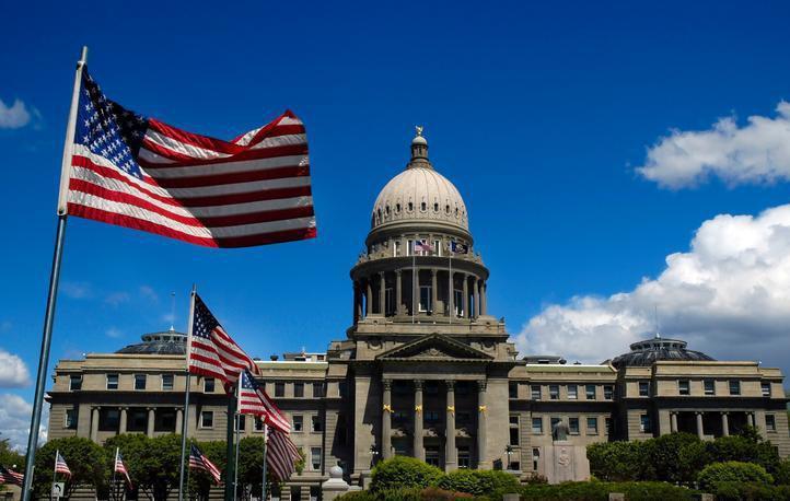 美国对中国发飙！美智库称：若开战，美最高伤亡20000，比中国多。2025年年末