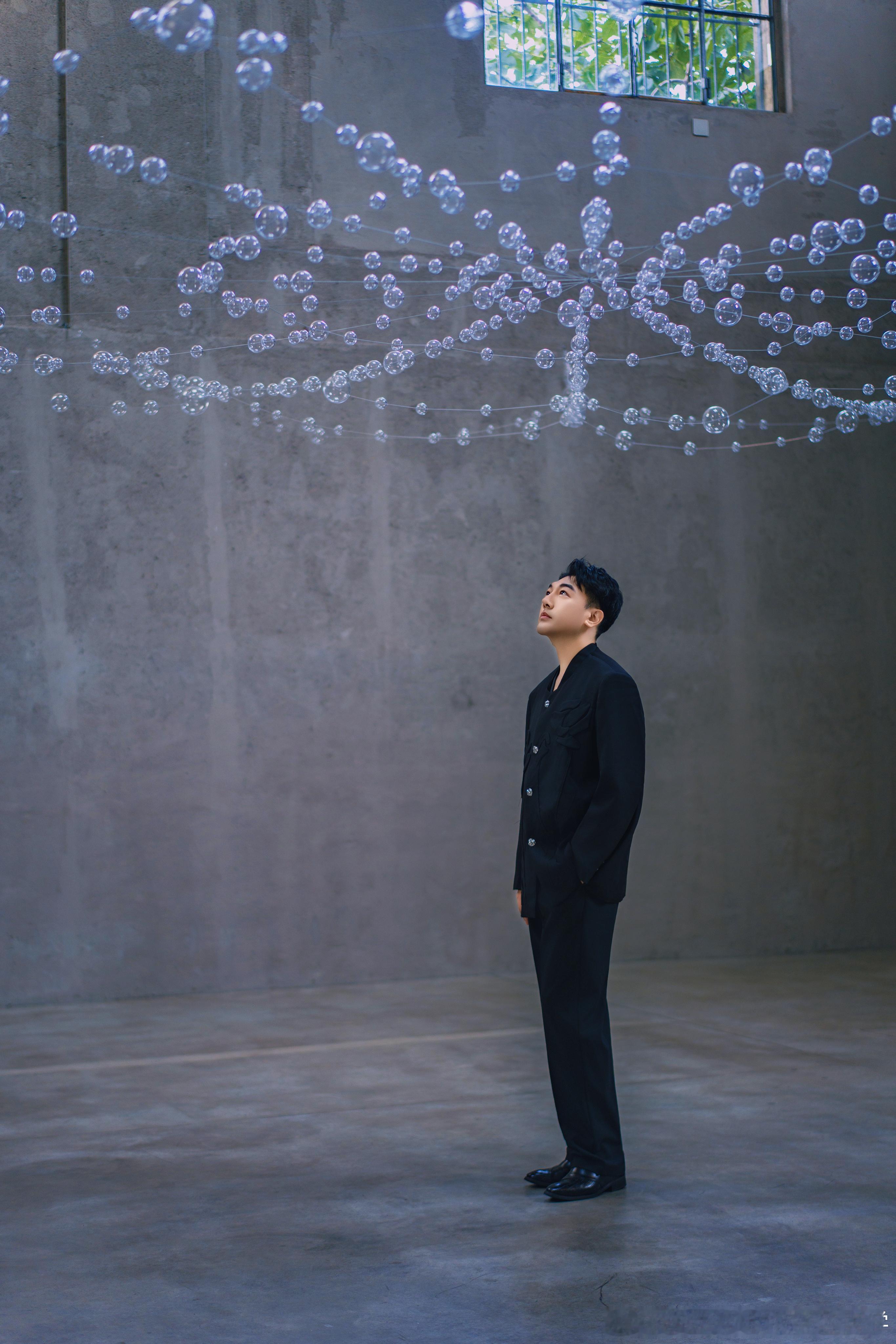 时装周米兰时装周  期间，李云涛受Fondazione Prada（Prada基