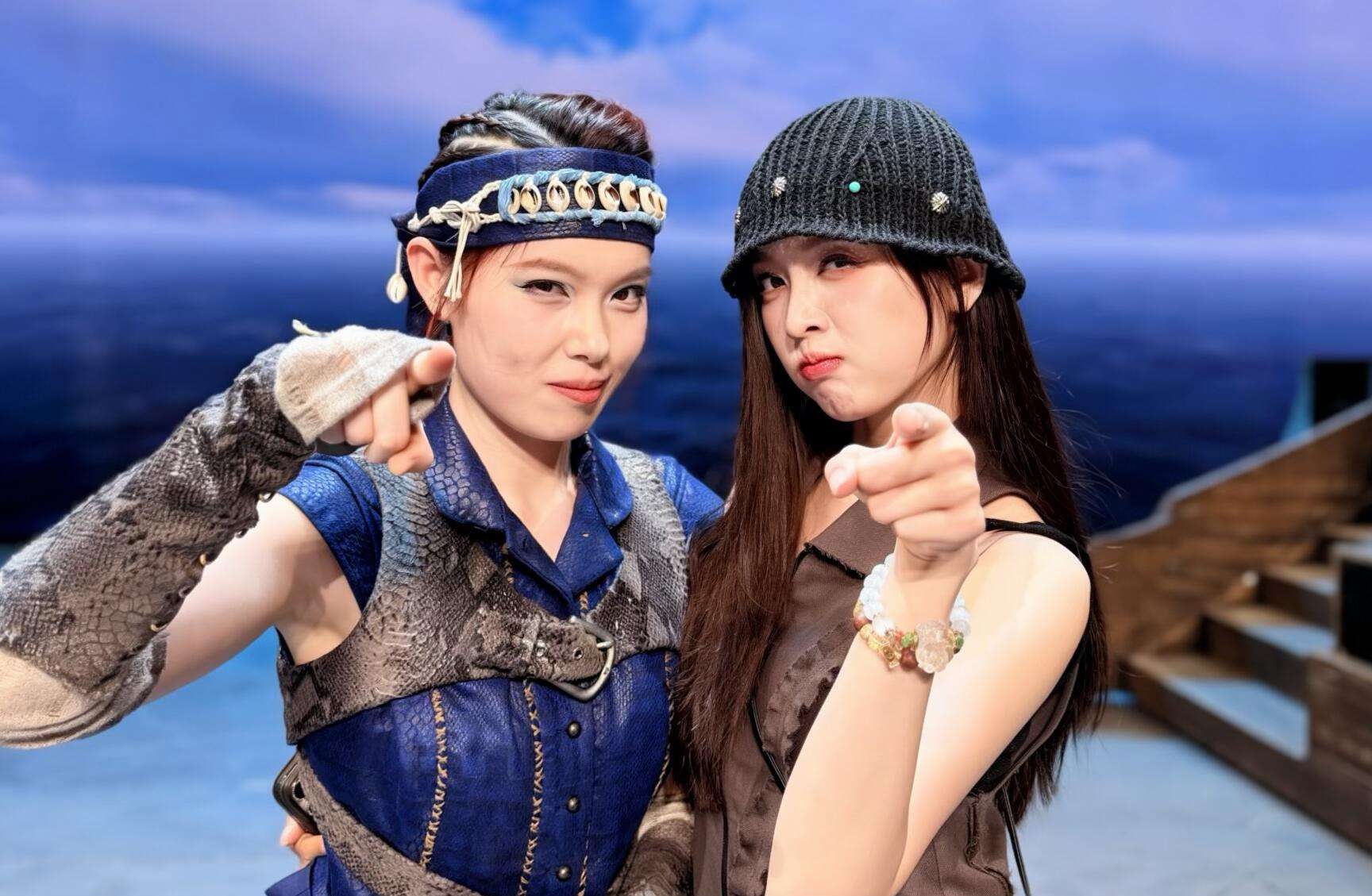 仪锤定音是香姑.吴宣仪 又捡到了一张她的海合作演员发的吴选合影