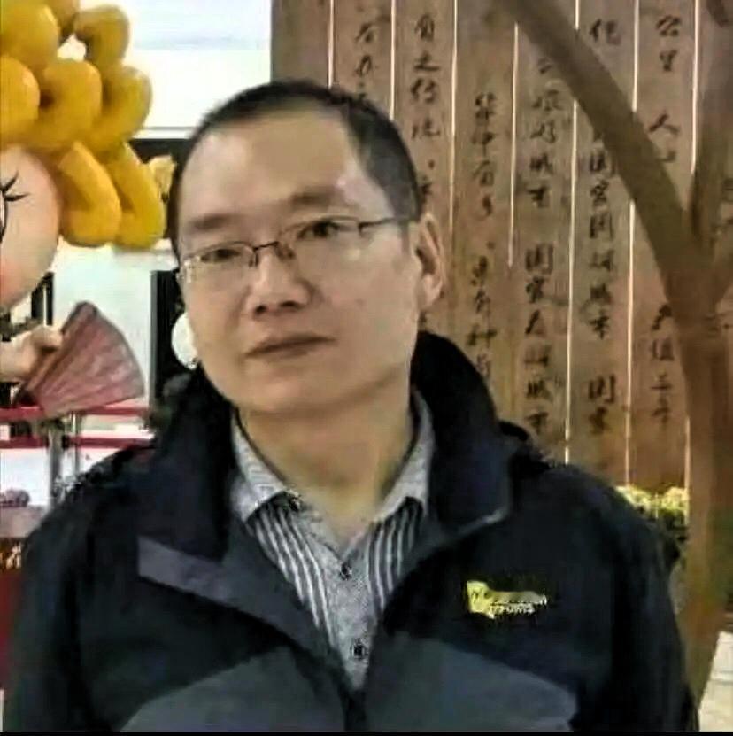 两眼一闭，啥都白扯！

湖南那富豪欧健，44岁就走了，太可惜了！他才华横溢，年轻