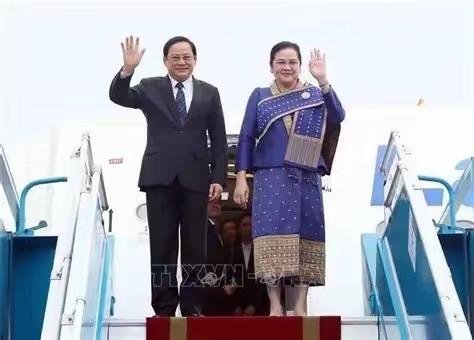10月5日，老挝第十届国会第二次常务会议进行高层人事调整：原总理宋赛·西潘敦转任