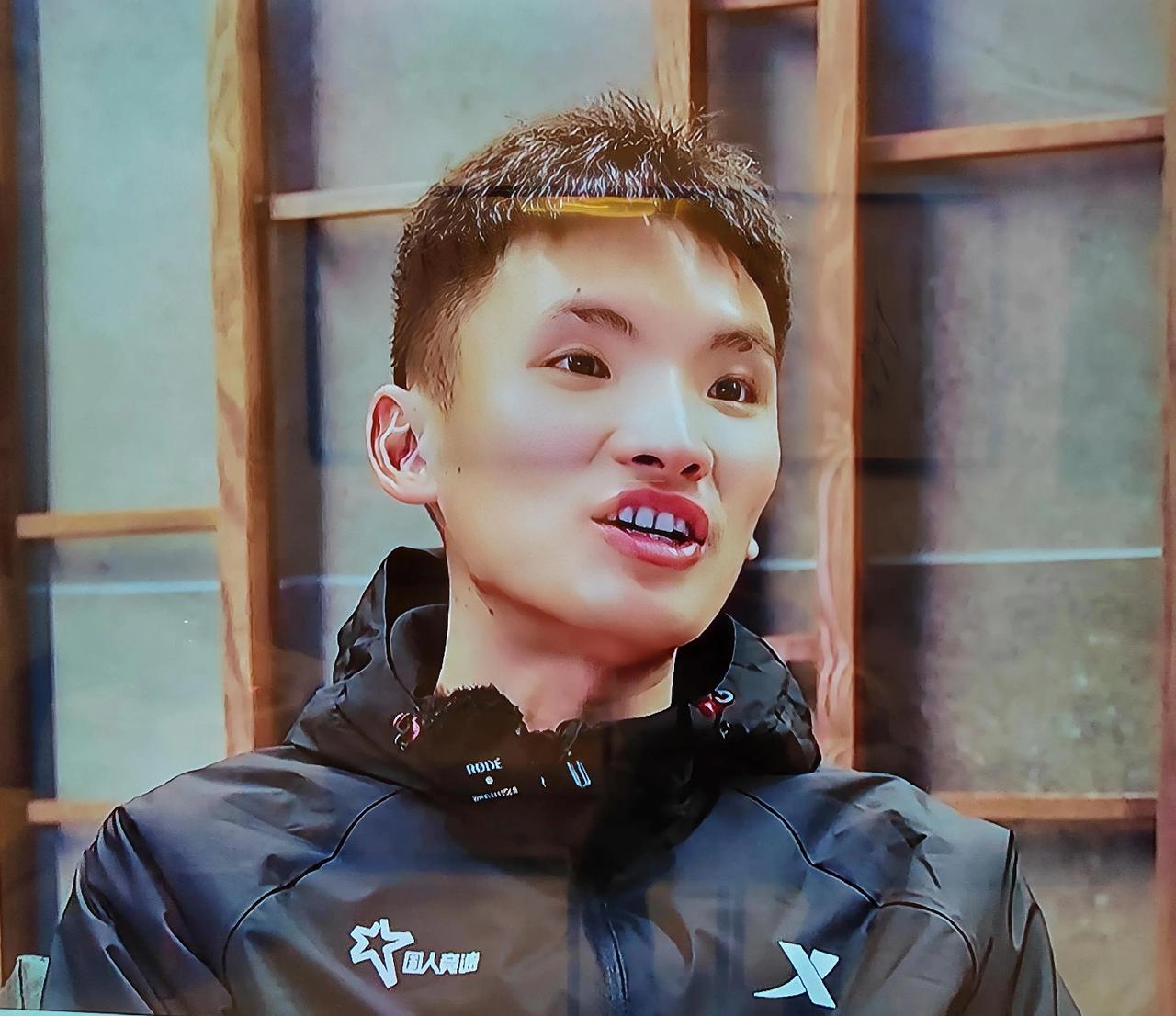 中国男子马拉松最新十强

1、丰配友，24岁，贵州遵义人，  汉族，个人PB2小