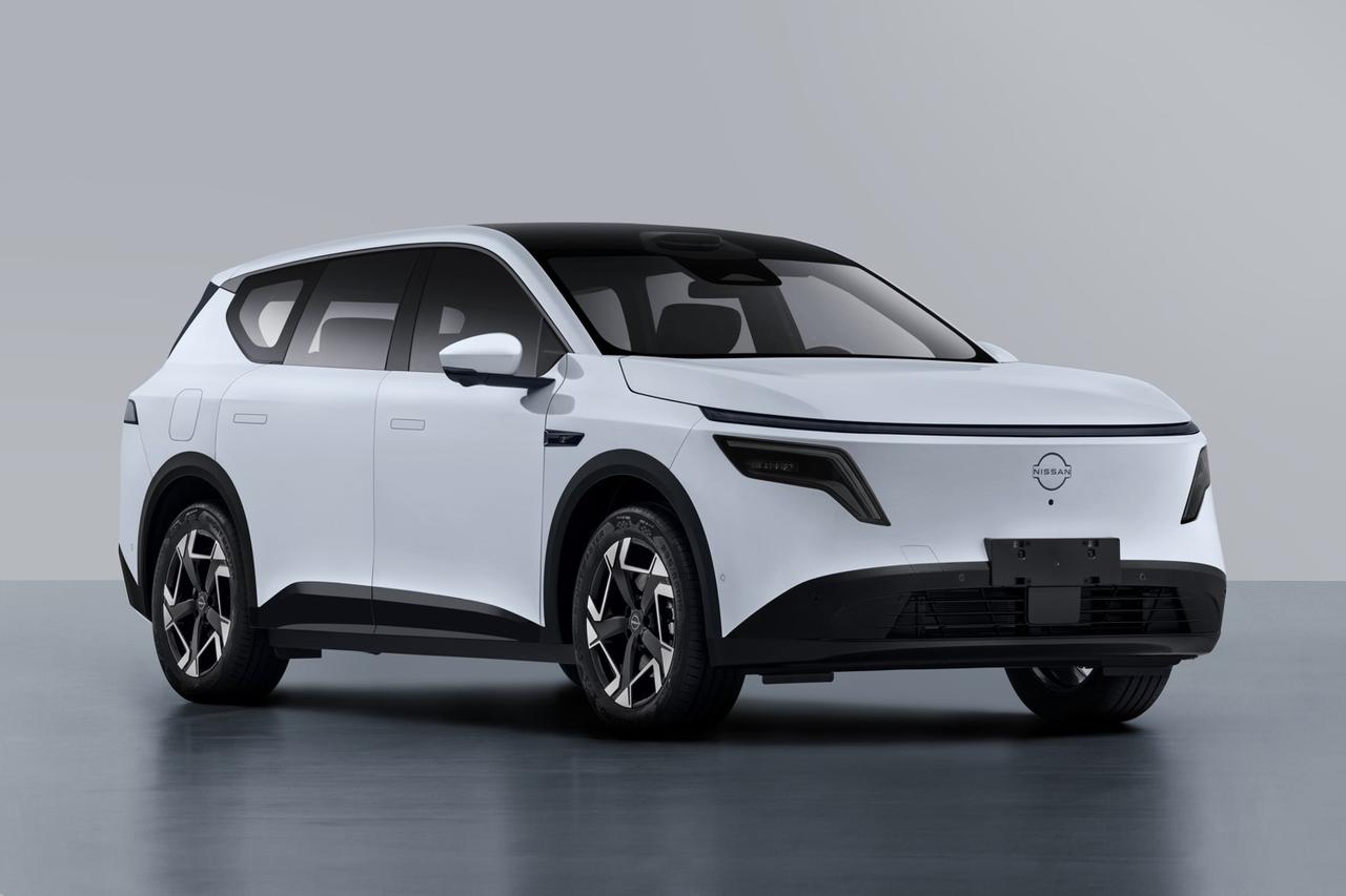 工信部车展：东风日产NX8，插电式增程。
-三围4870*1920*1680mm