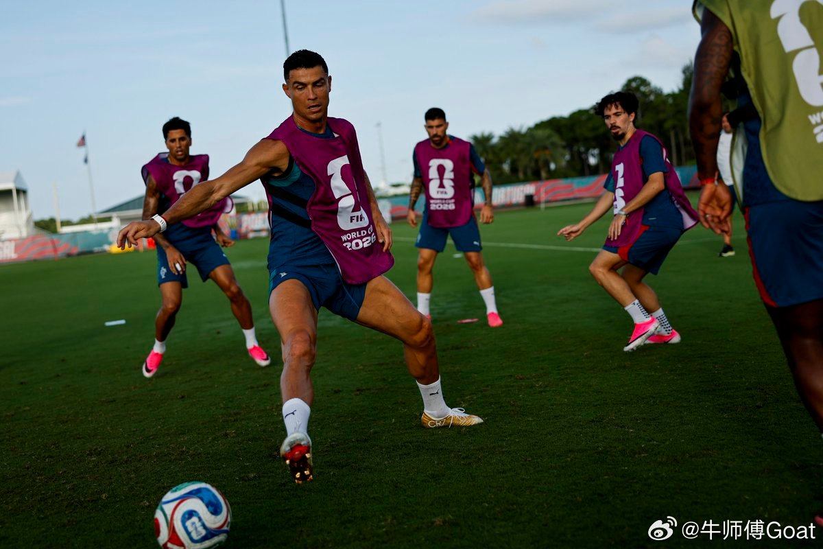 C罗 上脚了C罗siu起来了围观世界杯