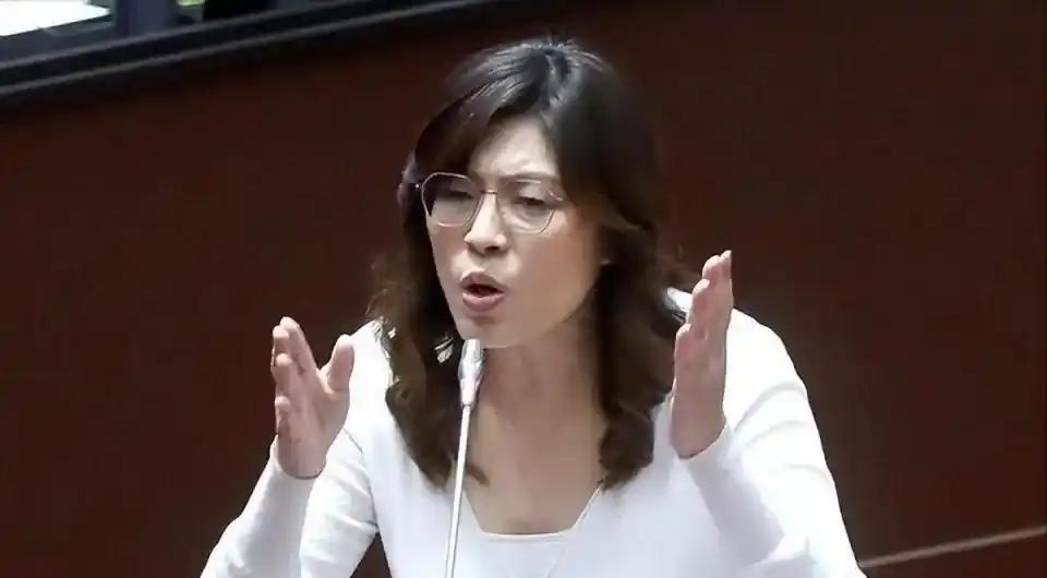 统派光谱，理想和现实，各自的盘算,
谁才是自己人呢，也不是喊统一都一样吧。洪秀柱