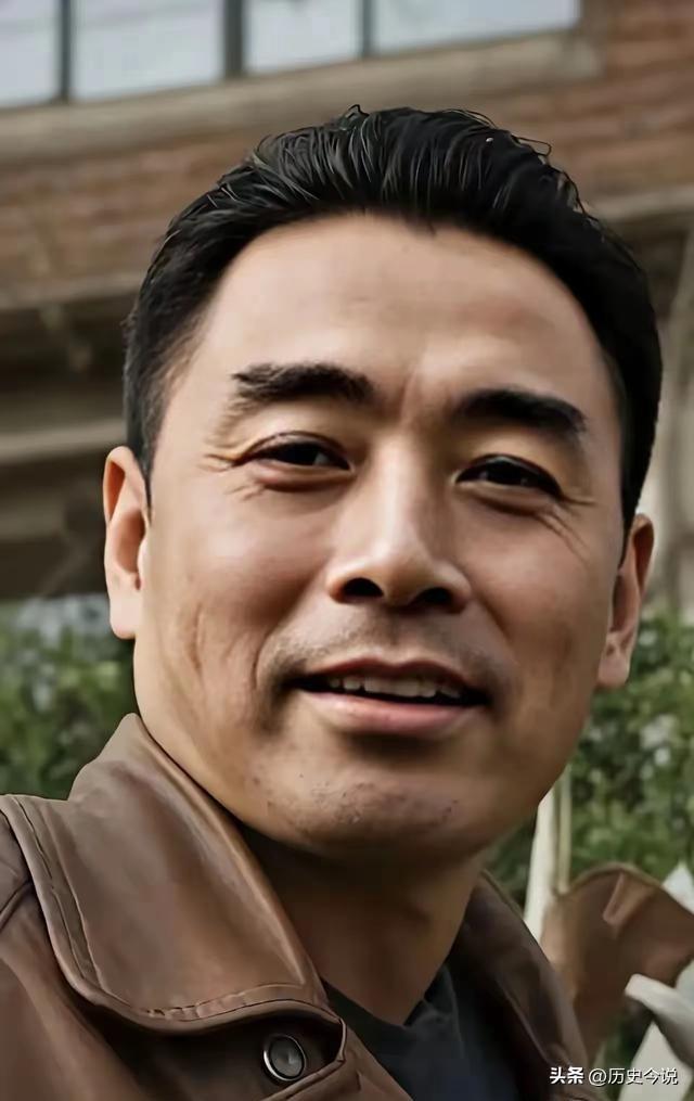 抗战老照定格风华：周恩来总理的帅气，刻在民族风骨里
 
阅读此文前，诚邀您点击一