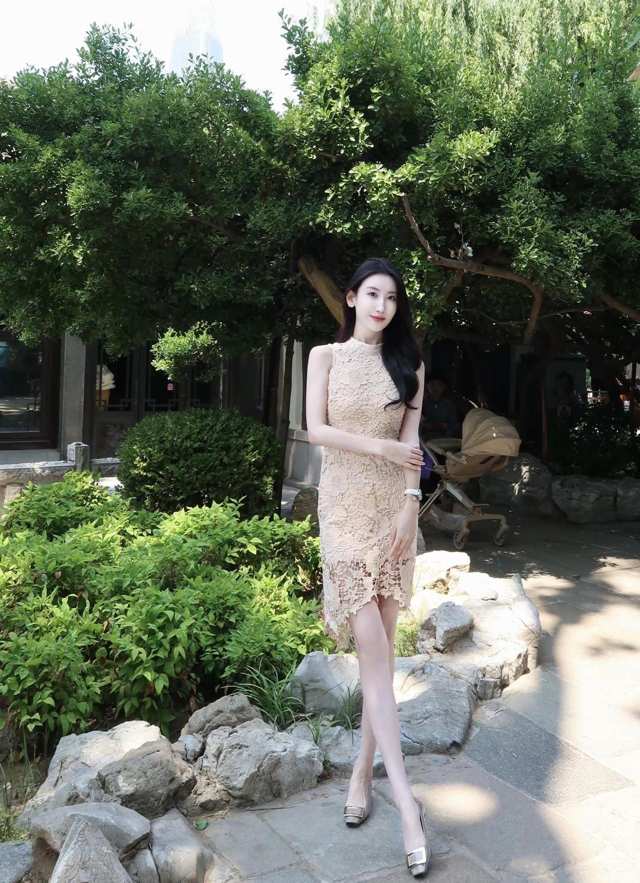 我寻你千百度 日出到迟暮 可你从不在 灯火阑珊处分享照片 五一 ootd 拍照