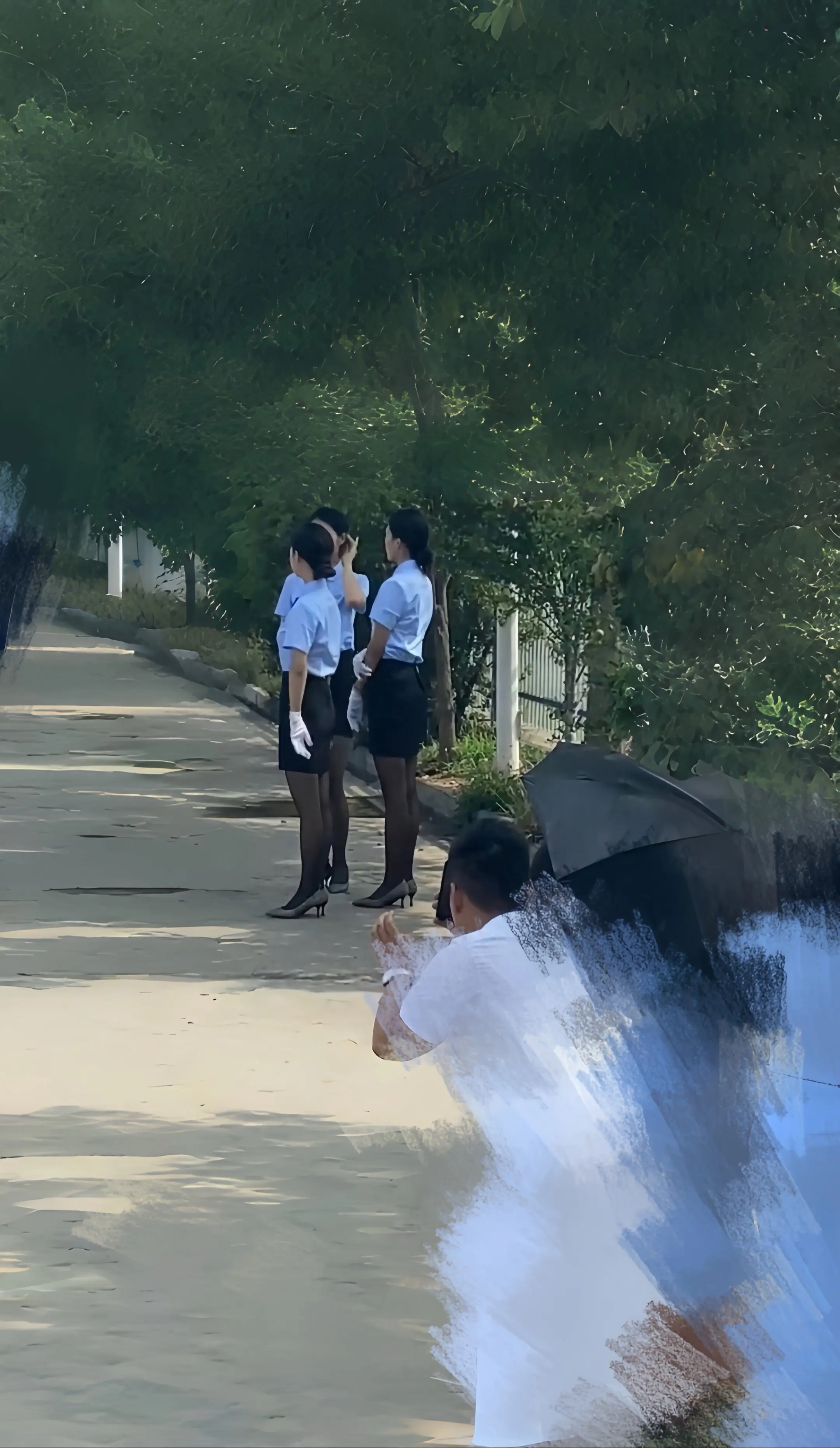 辛苦了 这么热的天