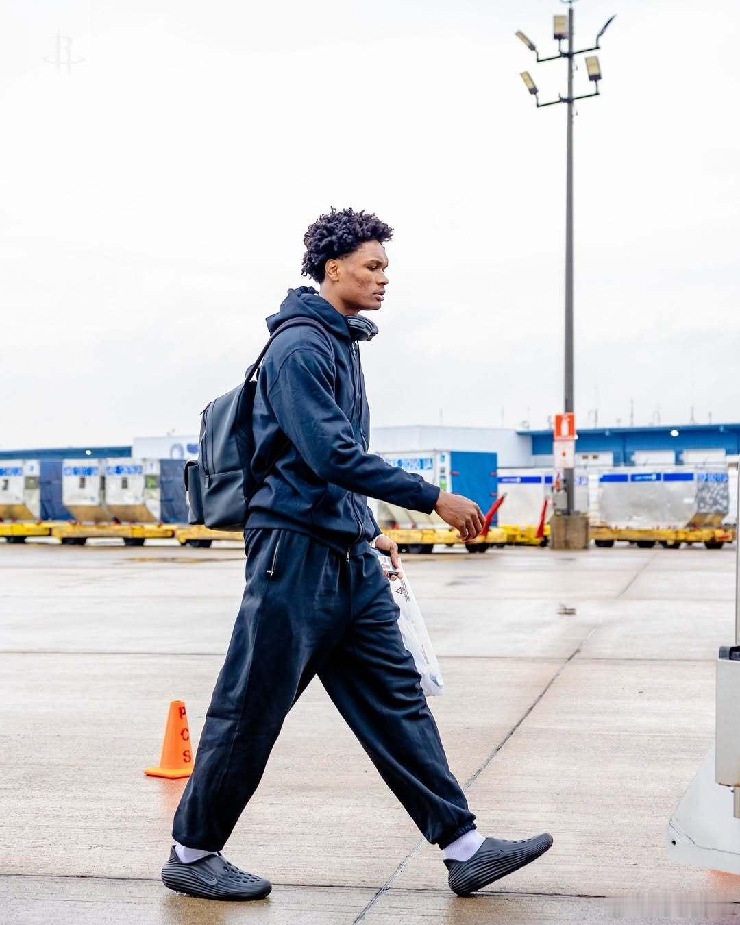 出发费城，明天对阵76人休斯顿火箭火箭vs76人