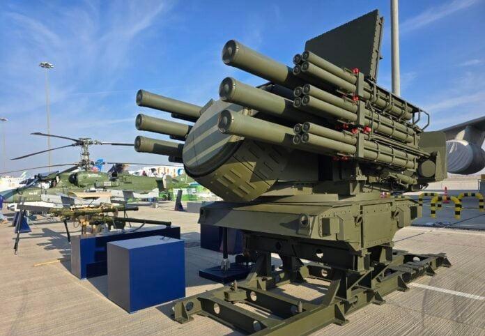 俄罗斯在 2025 年迪拜航展上推出了一种新型短程防空系统，专门用于应对无人机威