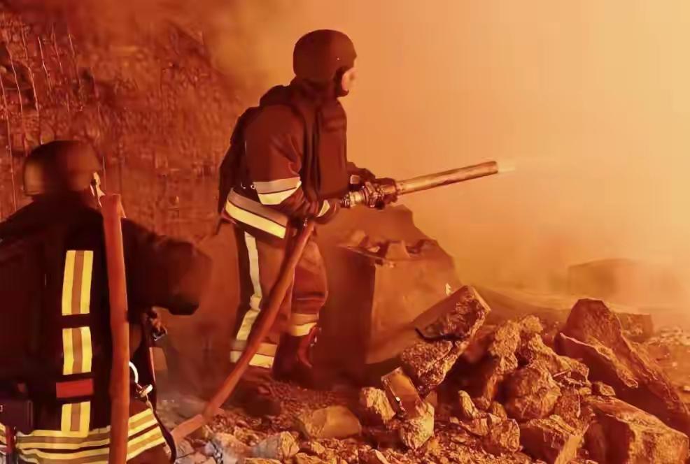 俄称打击乌能源交通基础设施 俄乌冲突还在持续，双方打得那叫一个“热闹”。俄罗斯国