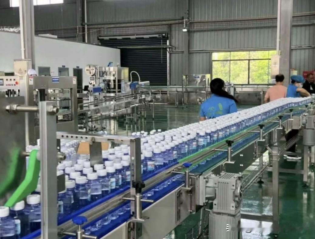 湘阴再添“水名片”！左公故里山泉水正式投产
       4月18日，湘阴县金龙