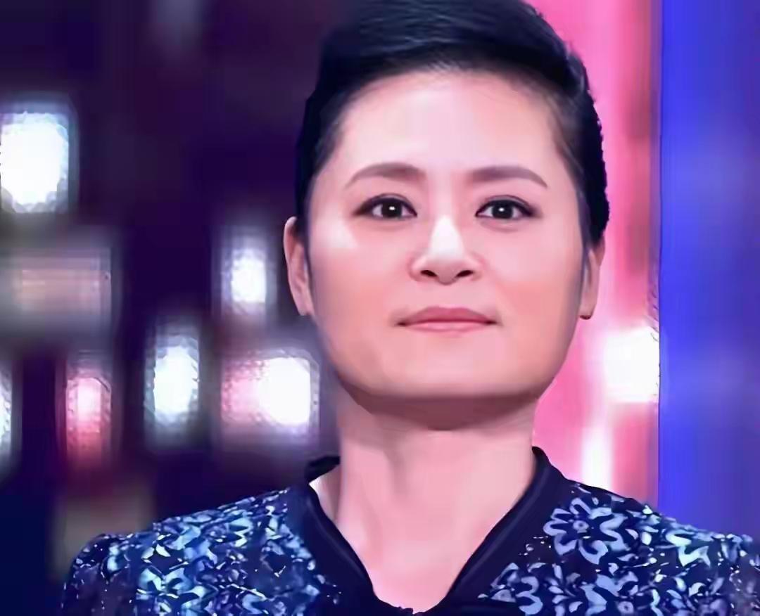 她红过韦唯，碾压毛阿敏，被亲弟打成脑震荡，一代歌后沦落成保姆

1987年，金炜