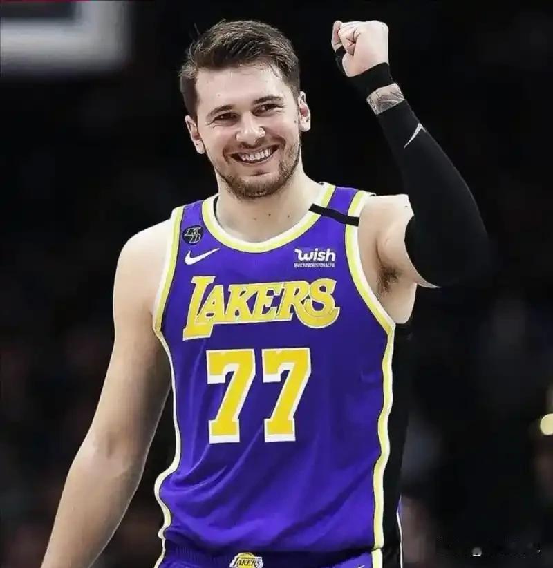 谁能想到，这五人已提前锁定西部首发？票王数据炸裂！

NBA的节奏总是来得猝不及