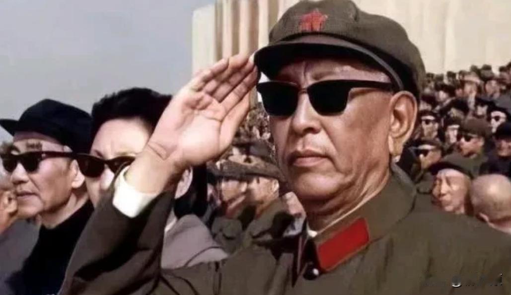 [微笑]1963年，耿飚提出了一个中国主权问题，他表示将我国1940平方公里的坎