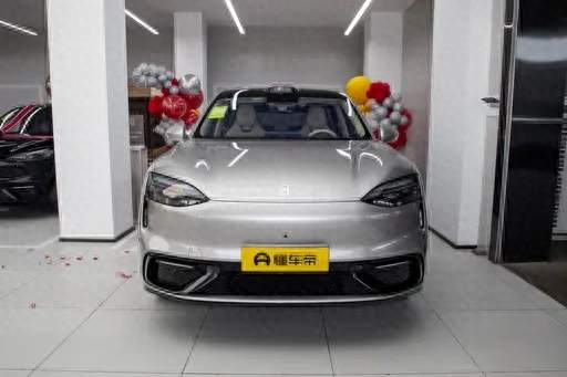 2026款问界M6纯电Max+实测｜兼顾通勤与露营，家用SUV的务实之选