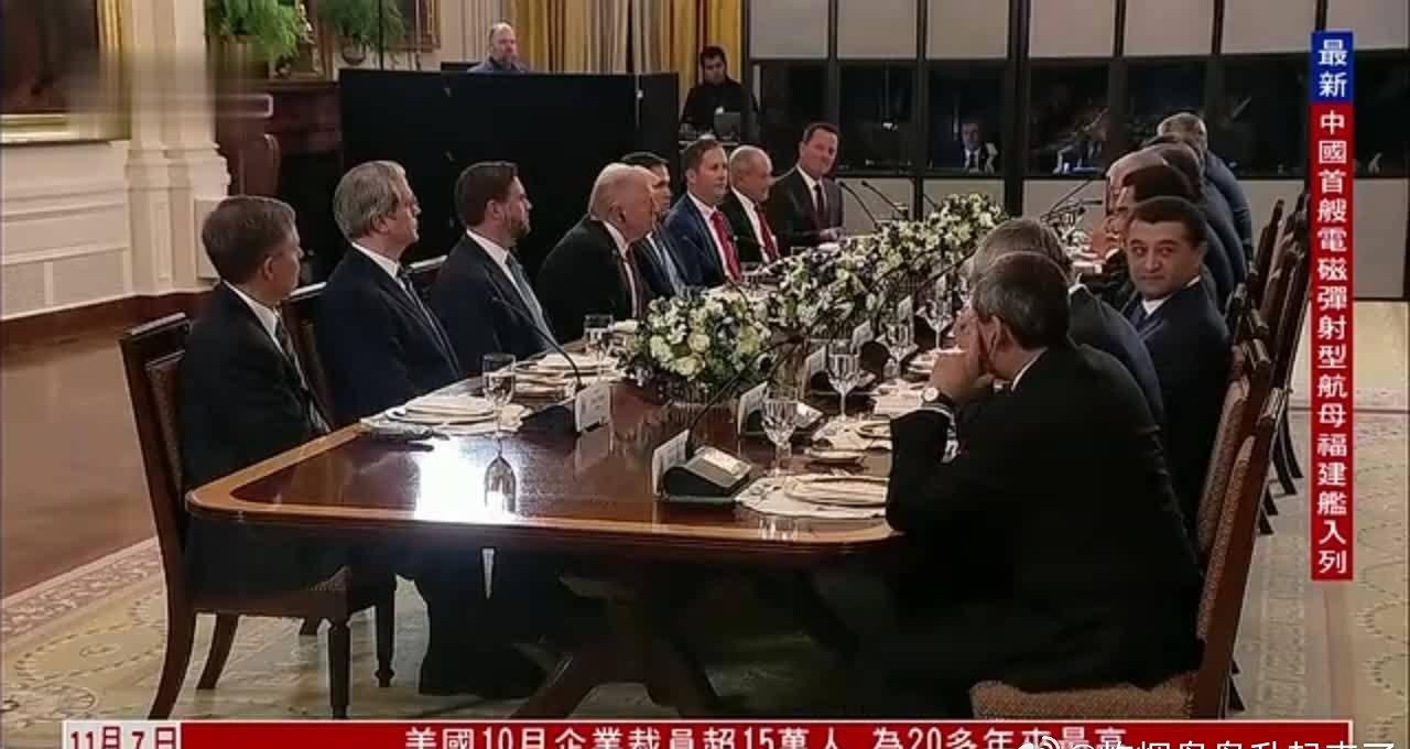 @王冰汝 凤凰新闻【特朗普为中亚五国设宴 聚焦关键矿产合作】特朗普为中亚五国设宴