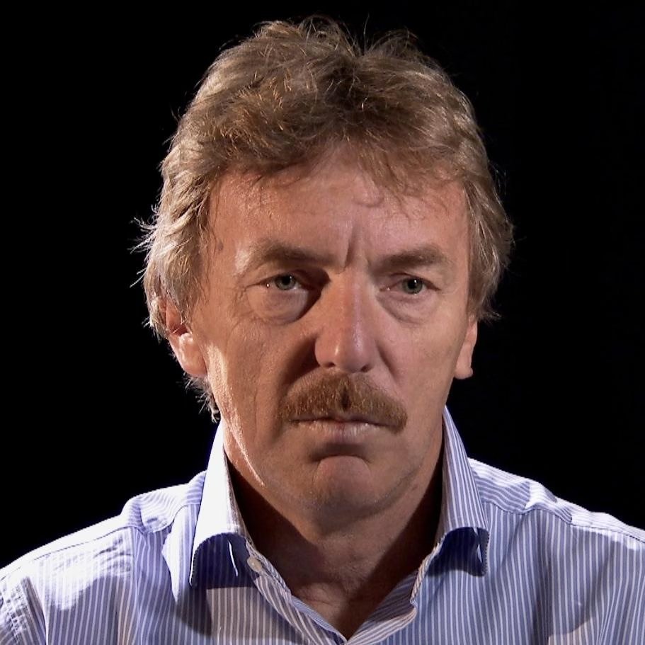 兹比格涅夫·博涅克（波兰传奇人物）： 莱万多夫斯基已经38岁了，年纪大了些。只要