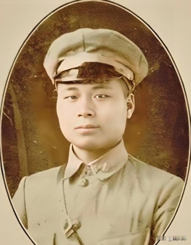 1959年，邱行湘获得特赦，结束了跌宕的过往岁月，定居南京开启普通人的新生活。他