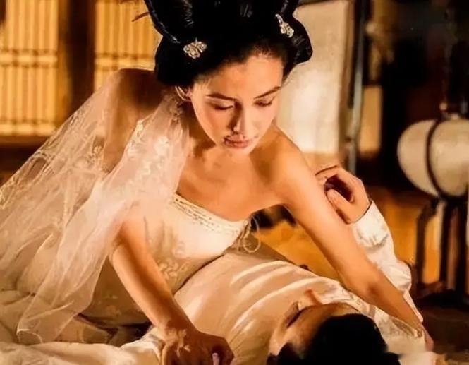 古代帝王普遍寿命不长，纵情声色、纵欲无度是核心原因之一。手握至高权力，坐拥佳丽三
