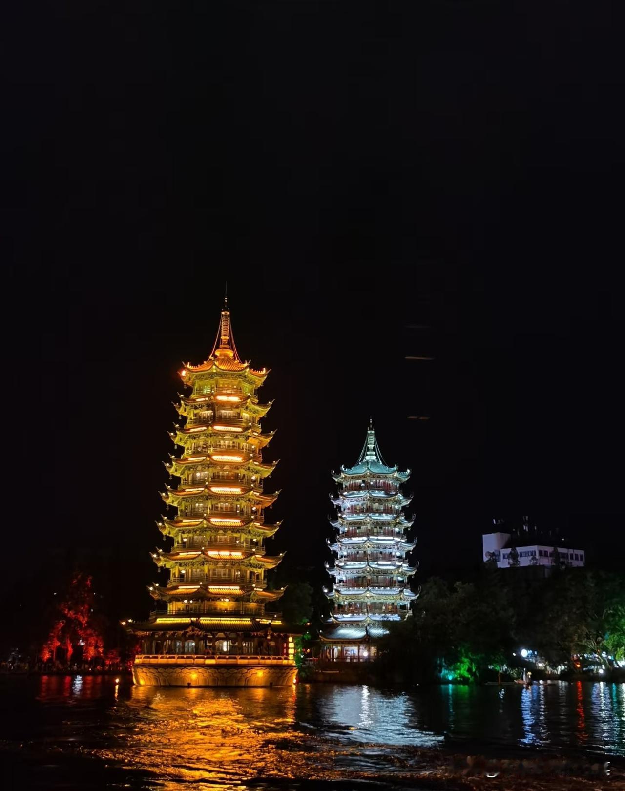 电池，要反转了吗？

股市真正的高手：熬得过震荡，抓得住趋势
 
股市里绝大多数