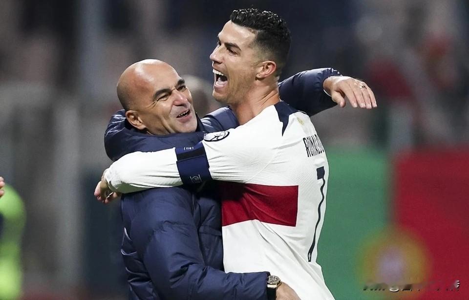 2023FIFA最佳的2张奇怪选票来自葡萄牙

葡萄牙主教练罗伯托·马丁内斯和球
