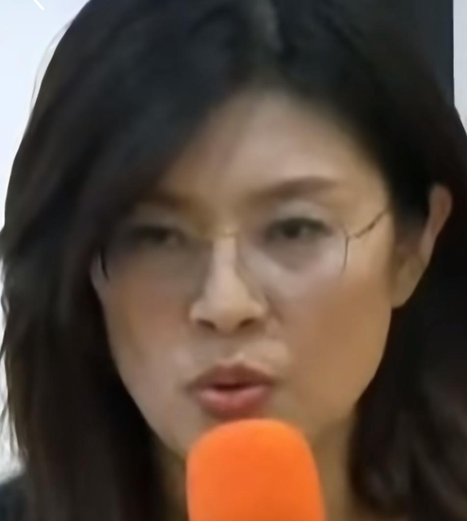 别小看这一手布局，
郑丽文这步棋，下得很深。

12月24日，一条不算喧闹却分量