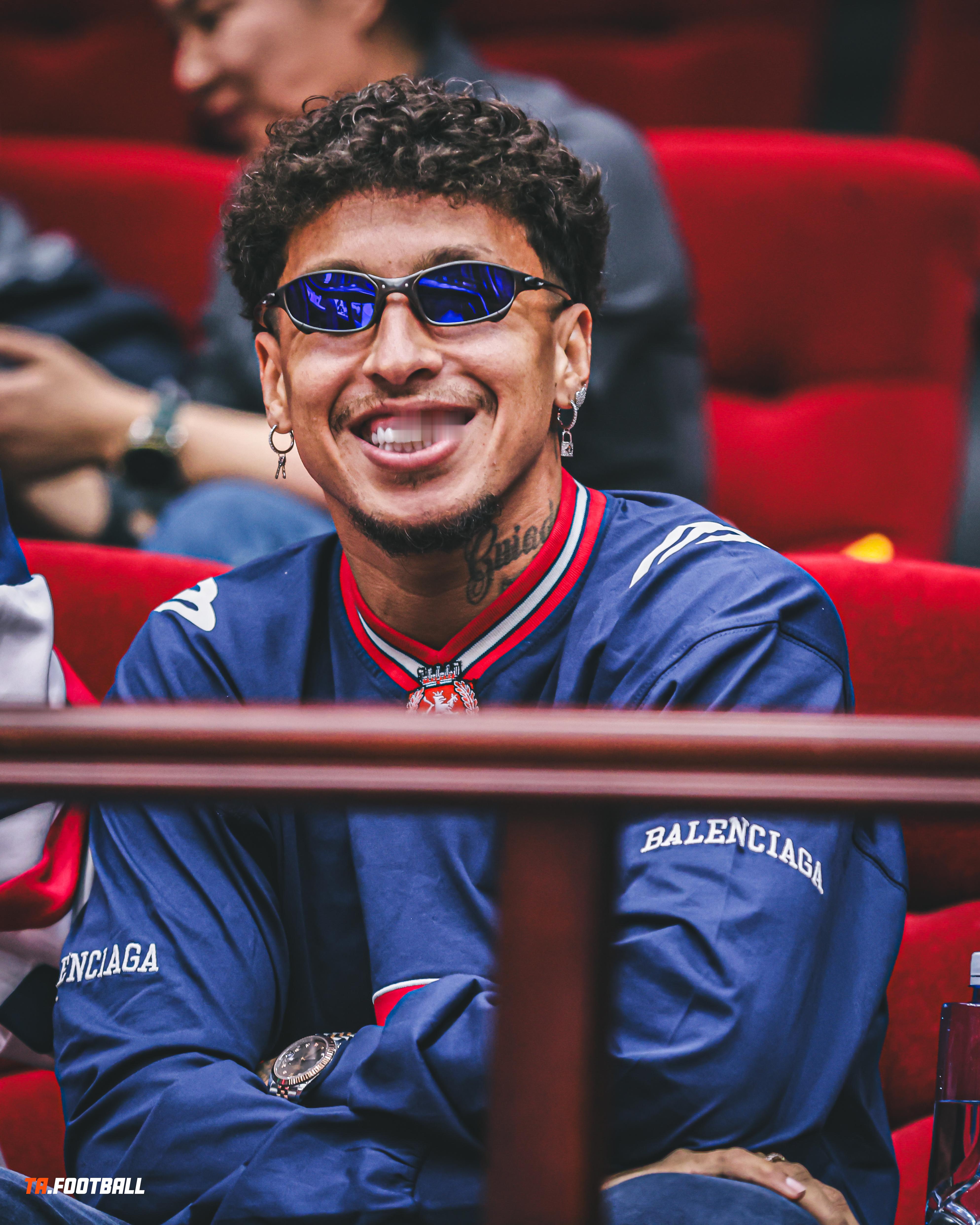 潮流这块，依旧顶级克雷桑山东泰山