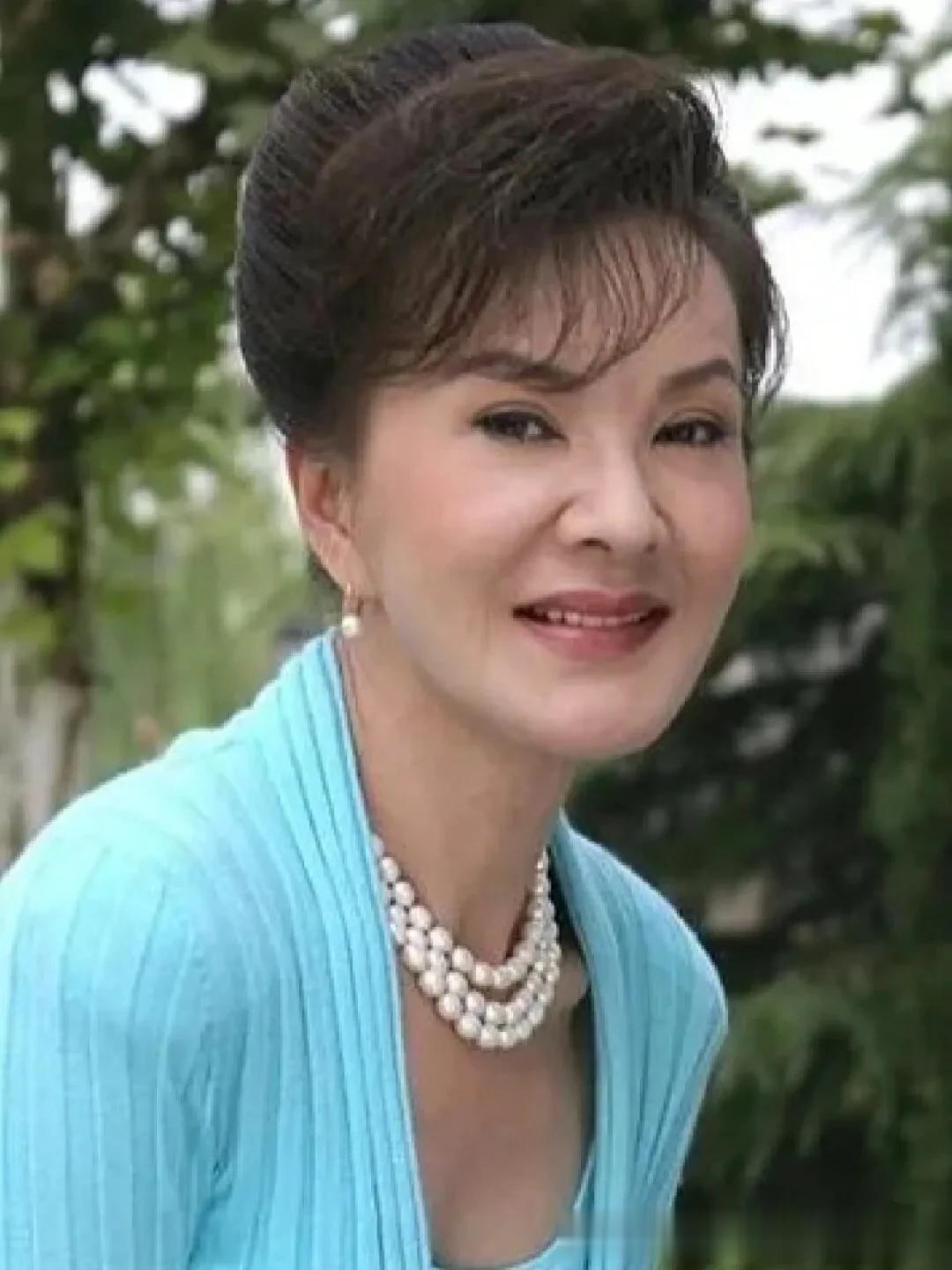 夏台凤：被初恋骗同妻借肚生子，66岁独子离世，提起她，你会想到《真爱之百万新娘》