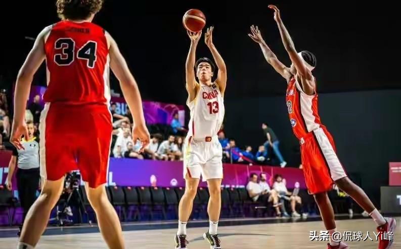随着中国U17男篮78-87加拿大，五大不争事实暴露无遗！
 
1. 篮板球对抗