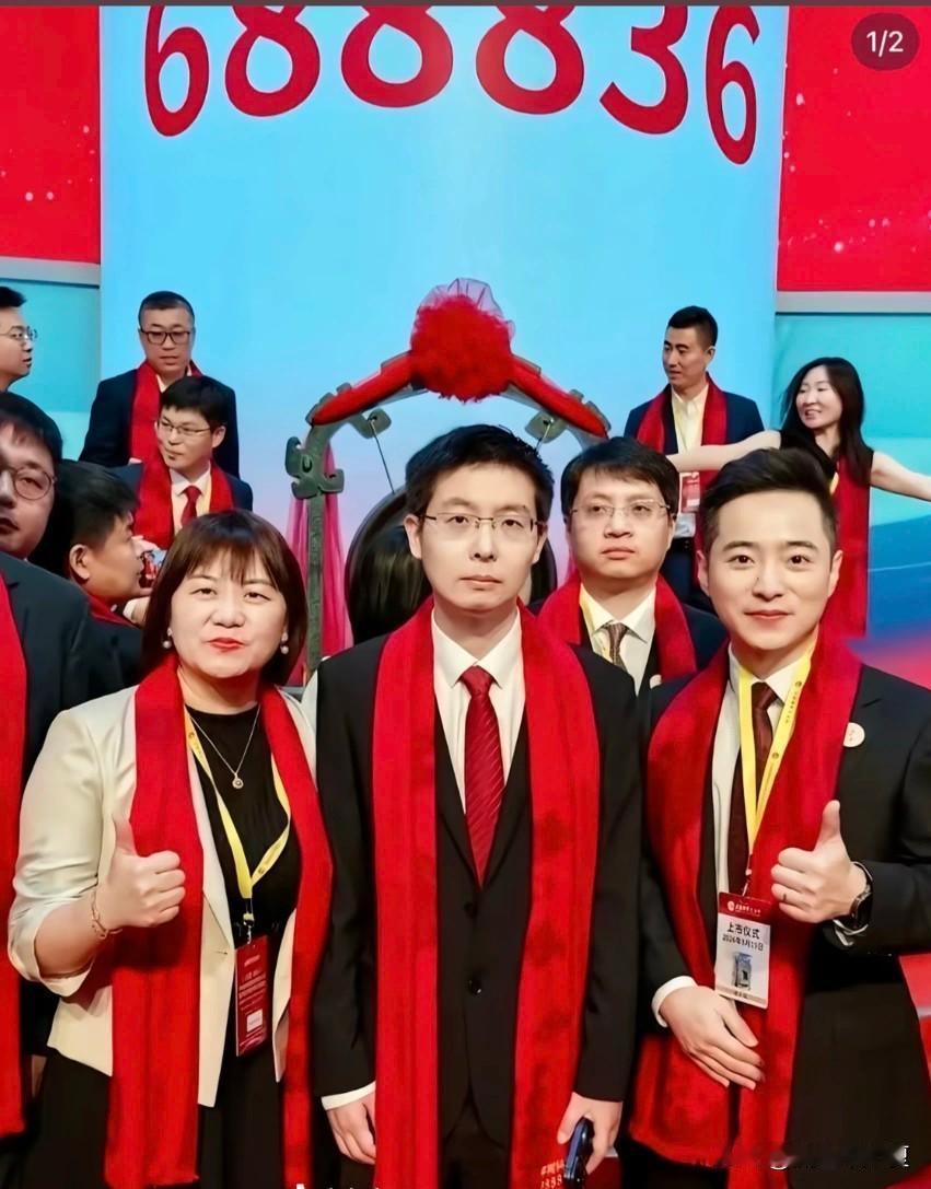 宇树上市王兴兴为啥一直冷着脸，你读懂沈一石就知道他的苦了。

沈一石：他们让我一