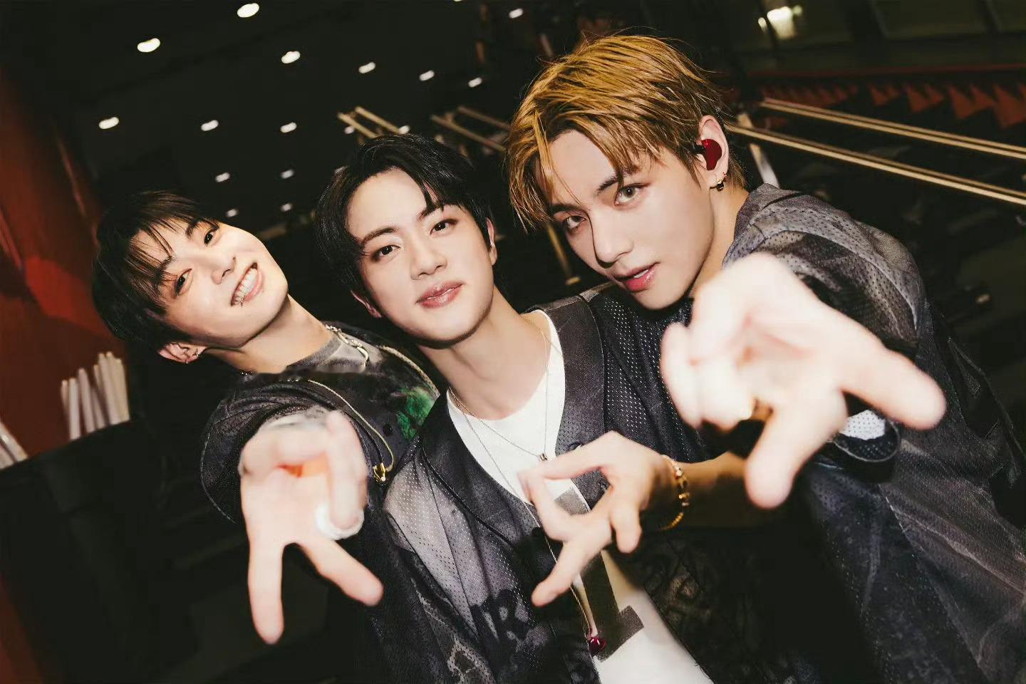 ▪️26.06.29🐹更新正泰相关嘤～可爱的黄油三人组😆 ✌️🐰🐹🐯✌