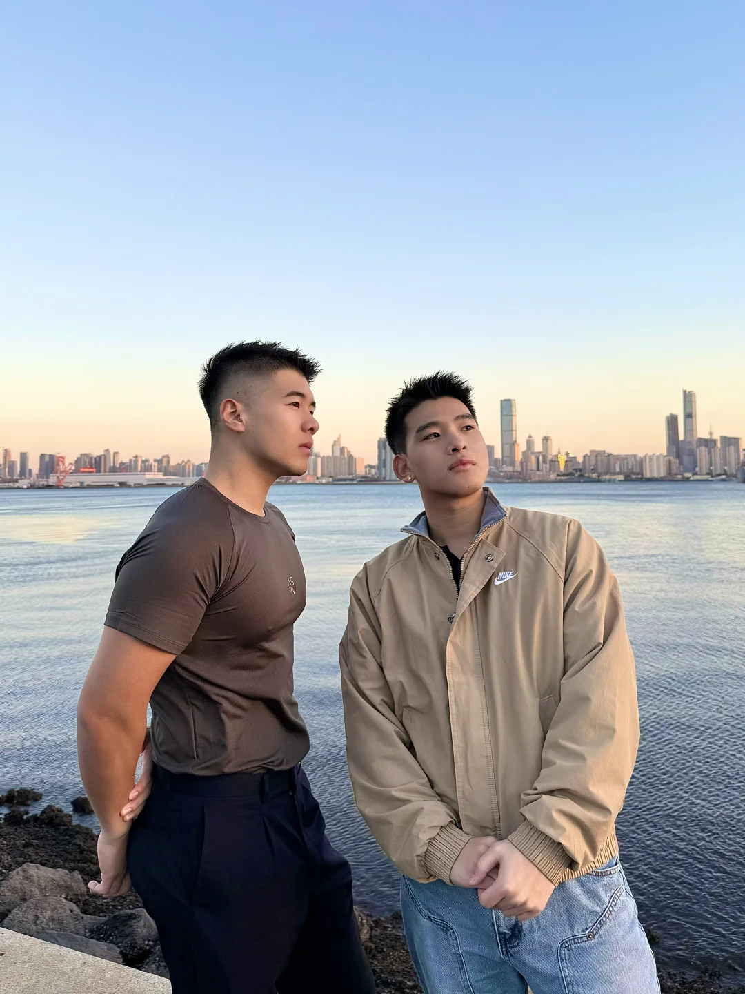 我会牵着你手同进退