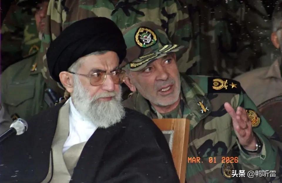 内贾德离开政坛前的忠告:要抓内奸，很多高官都是双面间谍。此话一直在应验:从伊朗的