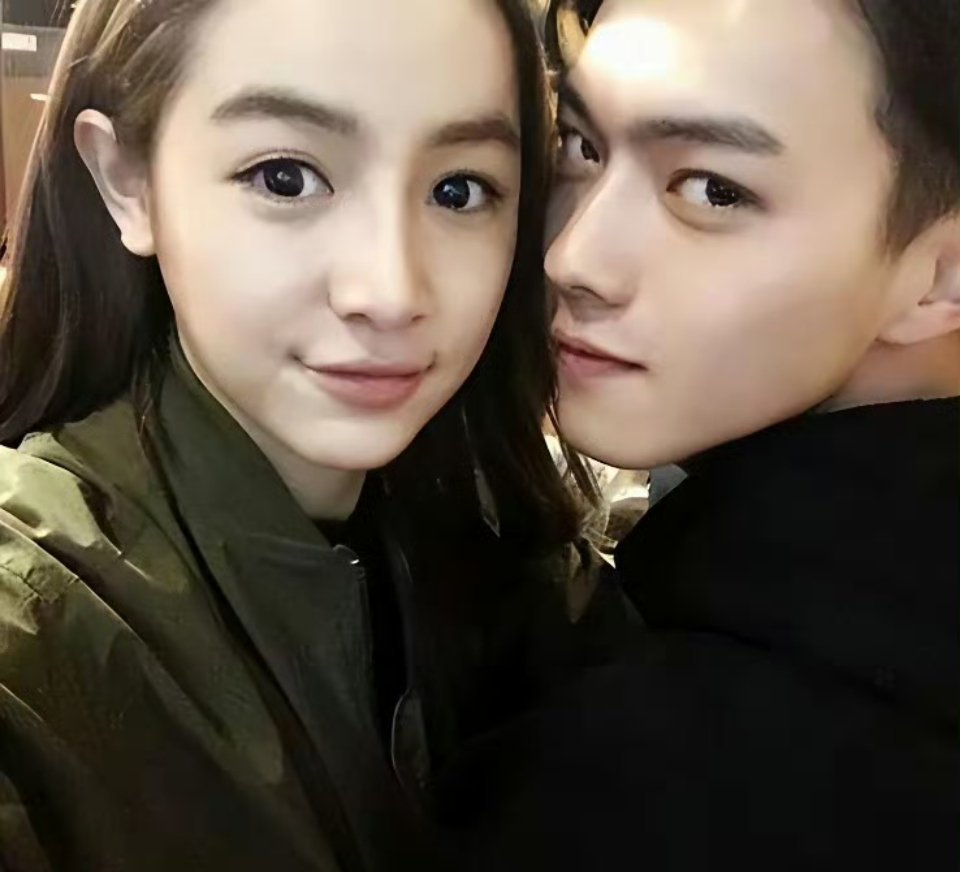 兔子不吃窝边草，许凯专在公司找！1、白鹿：两人曾经的恋情算的上公开的秘密，虽然双