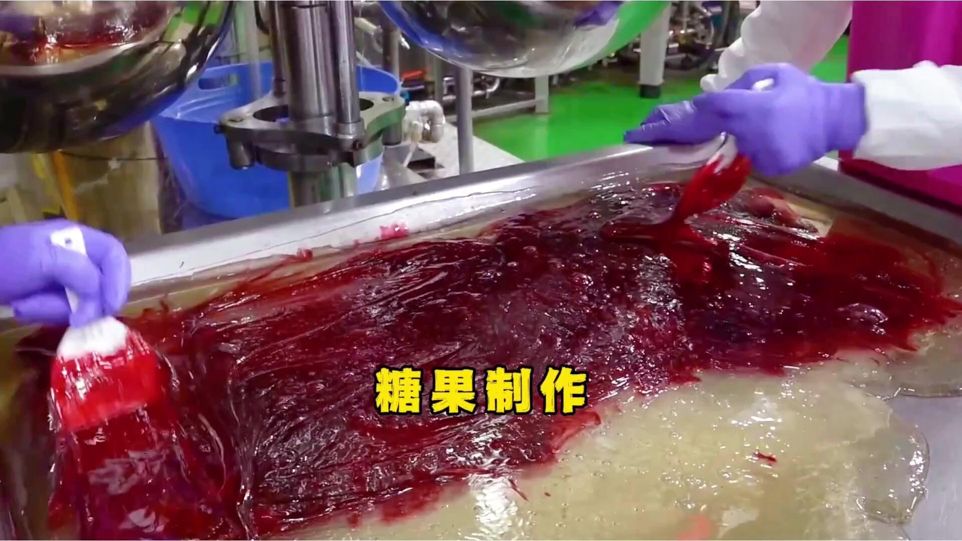 原来草莓糖是这样做出来的 ​​​