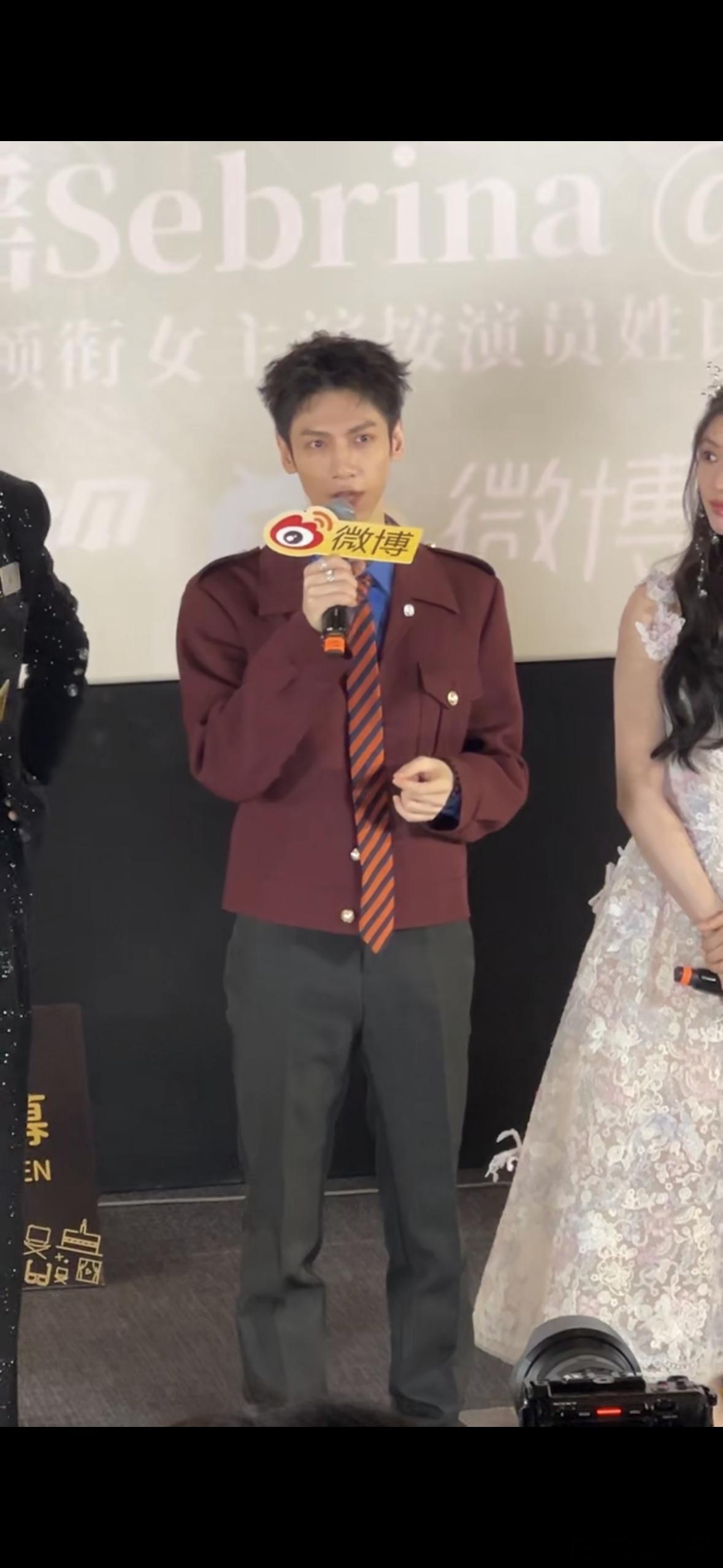 罗云熙清唱唐俪辞角色曲罗云熙0帧起唱新歌 现场直接被点燃了！罗云熙毫无铺垫0帧起