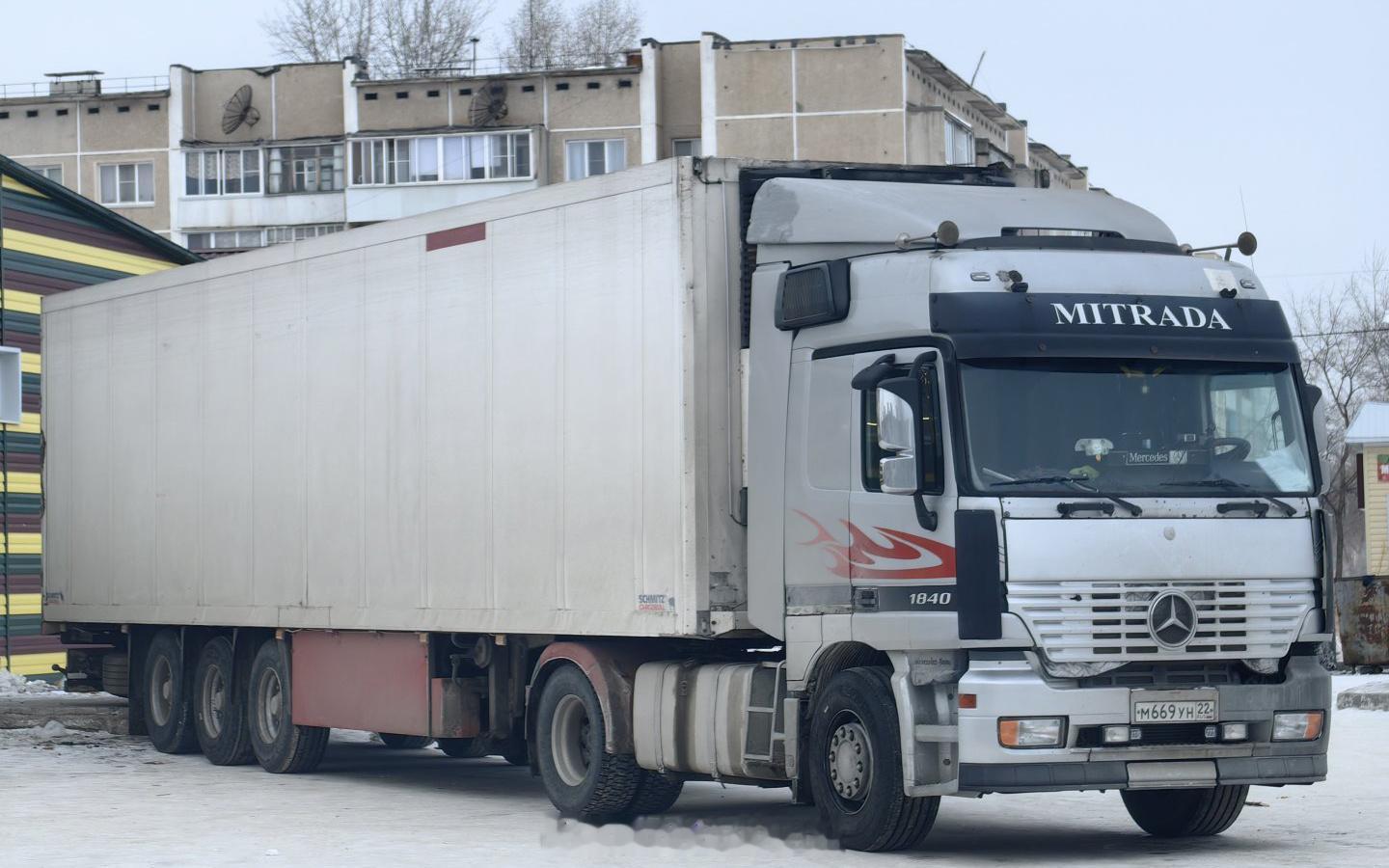 Mercedes-Benz Actros / Hino 700-series /