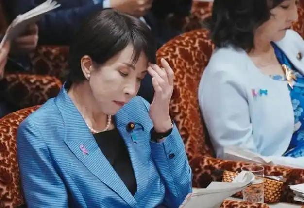 高市背后搞阴谋，拜鬼扩军挑衅中方，中国三路大军锁死日本家门口..
 
2026年