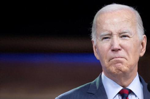 【拜登“奢华”养老金登顶美国史：年薪近300万超在任薪资】美媒报道，83岁的前总