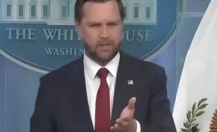 还以为万斯变好了呢，原来打的是这算盘！
“世人皆知中国是个负责任的国家，这是个公