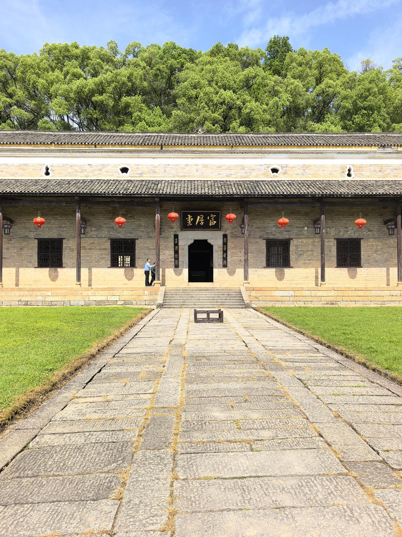 湘乡行记：从富厚堂到东山书院，百年文脉里的相遇与回响
       4月26日，