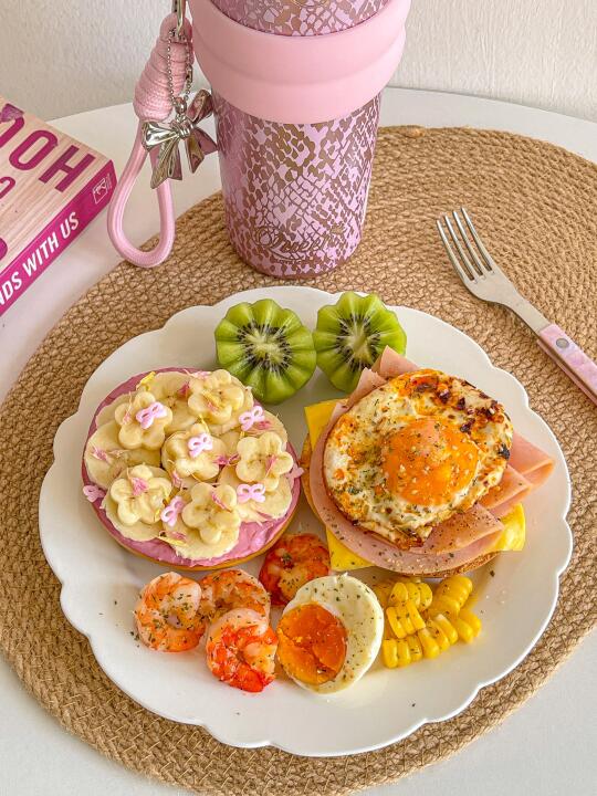 理想brunch 🍃贝果三明治虾仁溏心蛋拼盘🥯