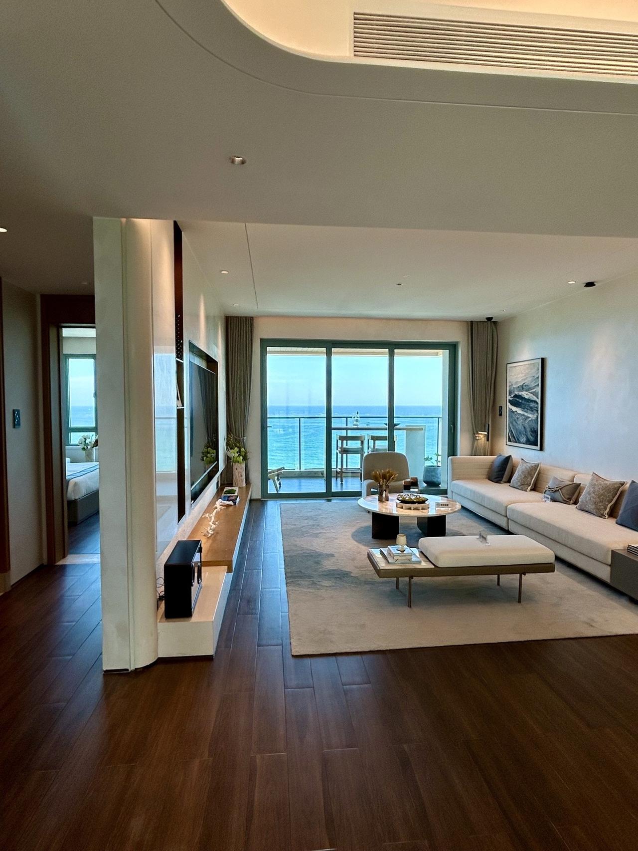 从三亚回到家也仅需20分钟，繁华城市到宁静住宅仅20分钟，相当合适的距离。小区周