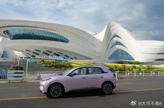 零下30℃也能安心开！极狐T1冬季黑科技太顶了寒潮来袭，电动车电池"冬眠"问题又