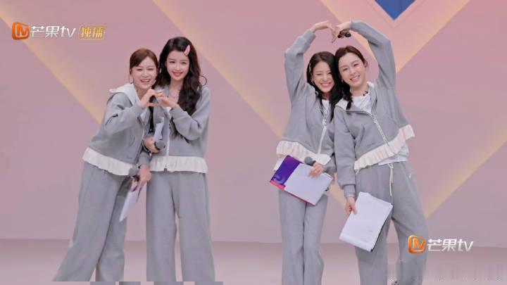 孙怡回复叶一茜孙怡回应叶一茜 孙怡回复叶一茜啦，叶一茜镜头里的孙怡也太会了，对着