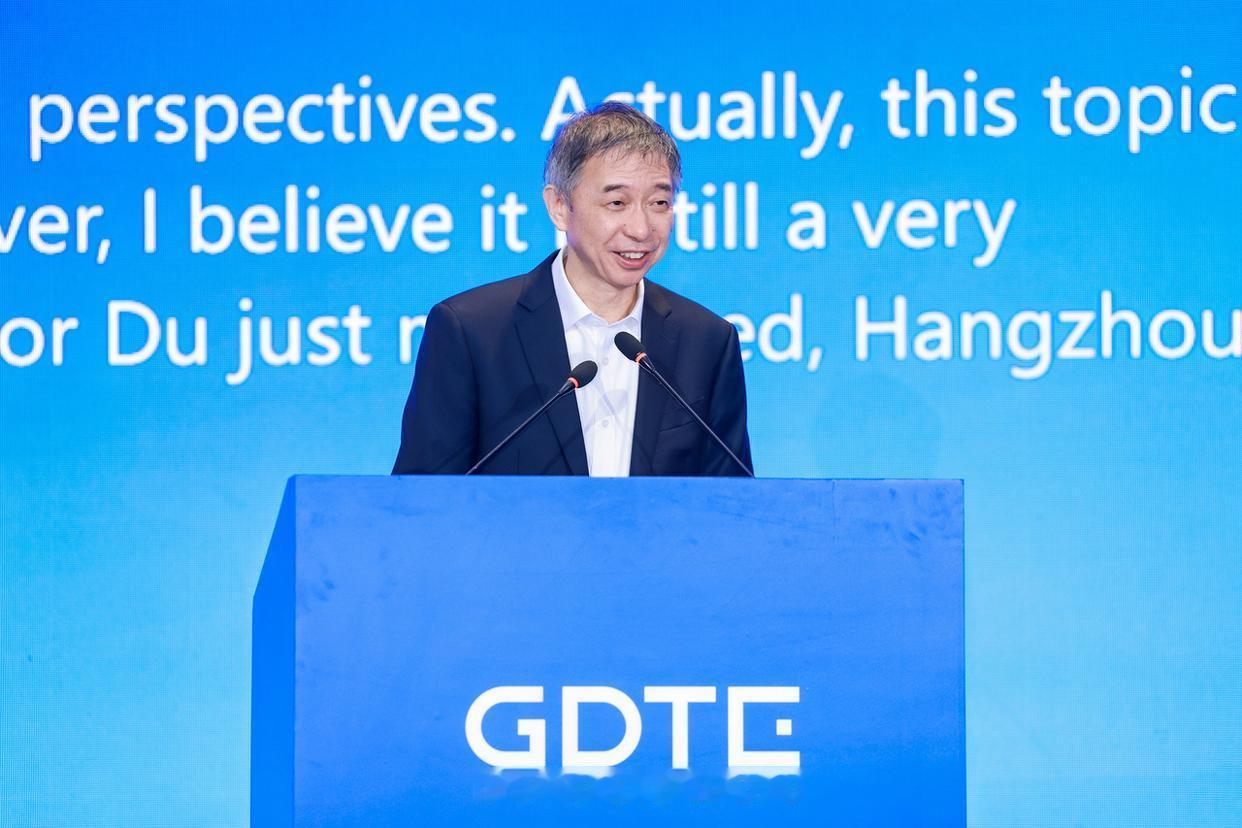 王坚：下一个十年，杭州技术创新的锚点是科学数据

 
 潮新闻 记者 丁珊 祝梅