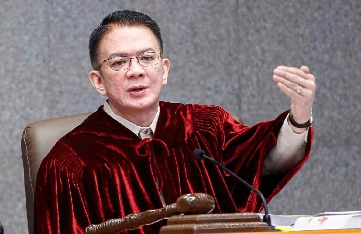 莎拉弹劾案主审官埃斯库德罗9月16日突然对众议员里东和私人检察官托洛萨发出说明理